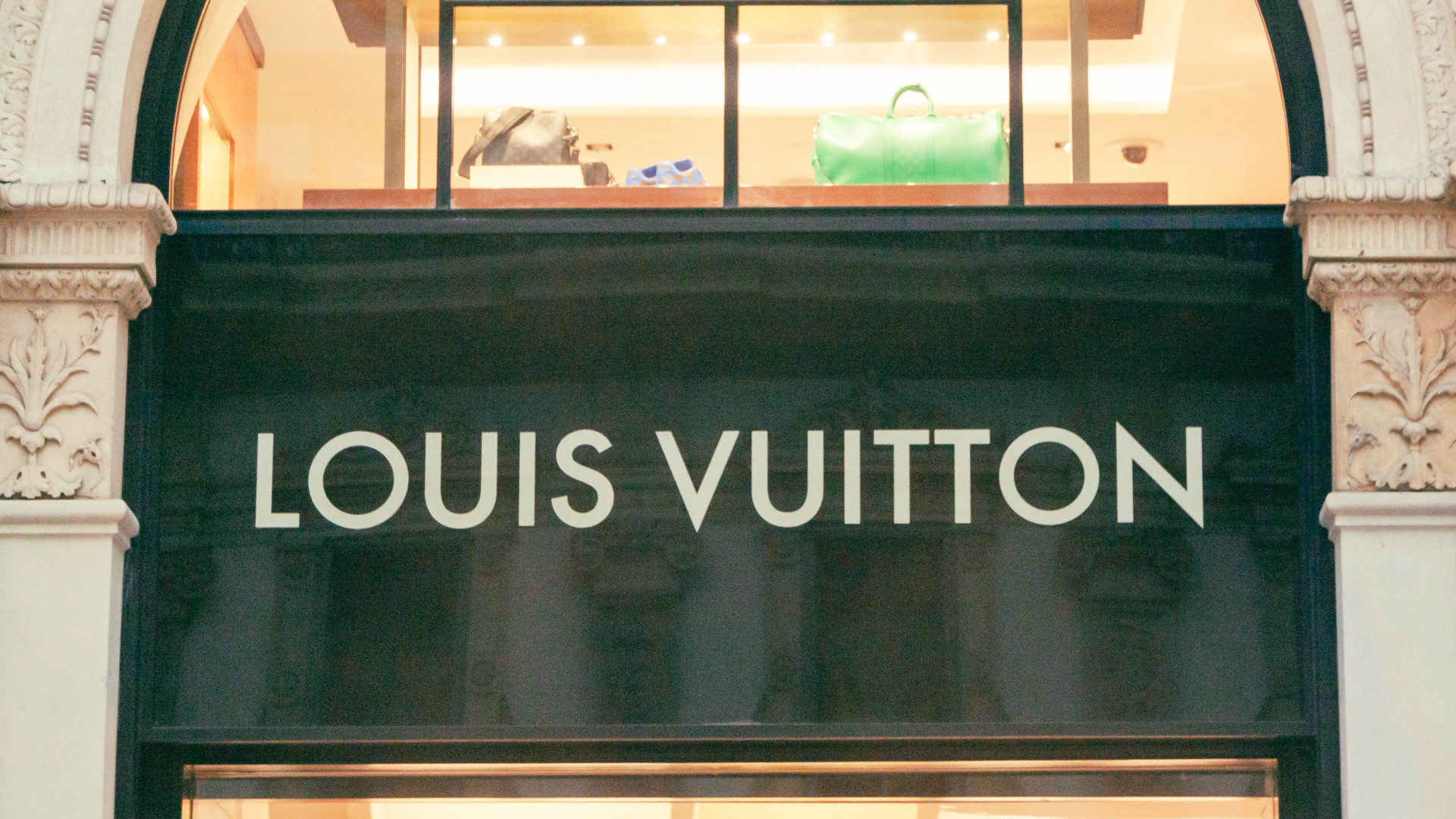 Váratlanul jó híreket közölt a Louis Vuitton tulajdonosa
