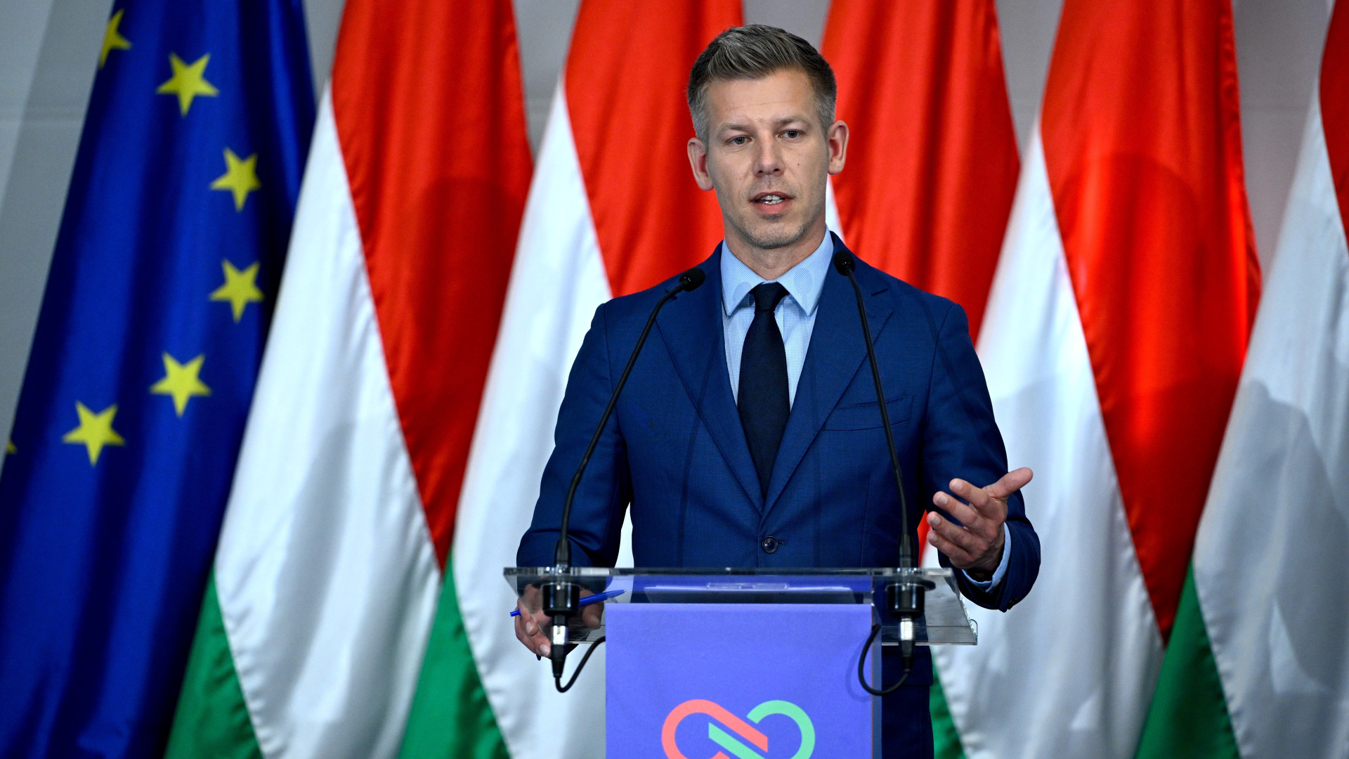 Meglépte Magyar Péter: lemondott a leendő miniszterelnök a tulajdonában lévő vállalat vezetéséről