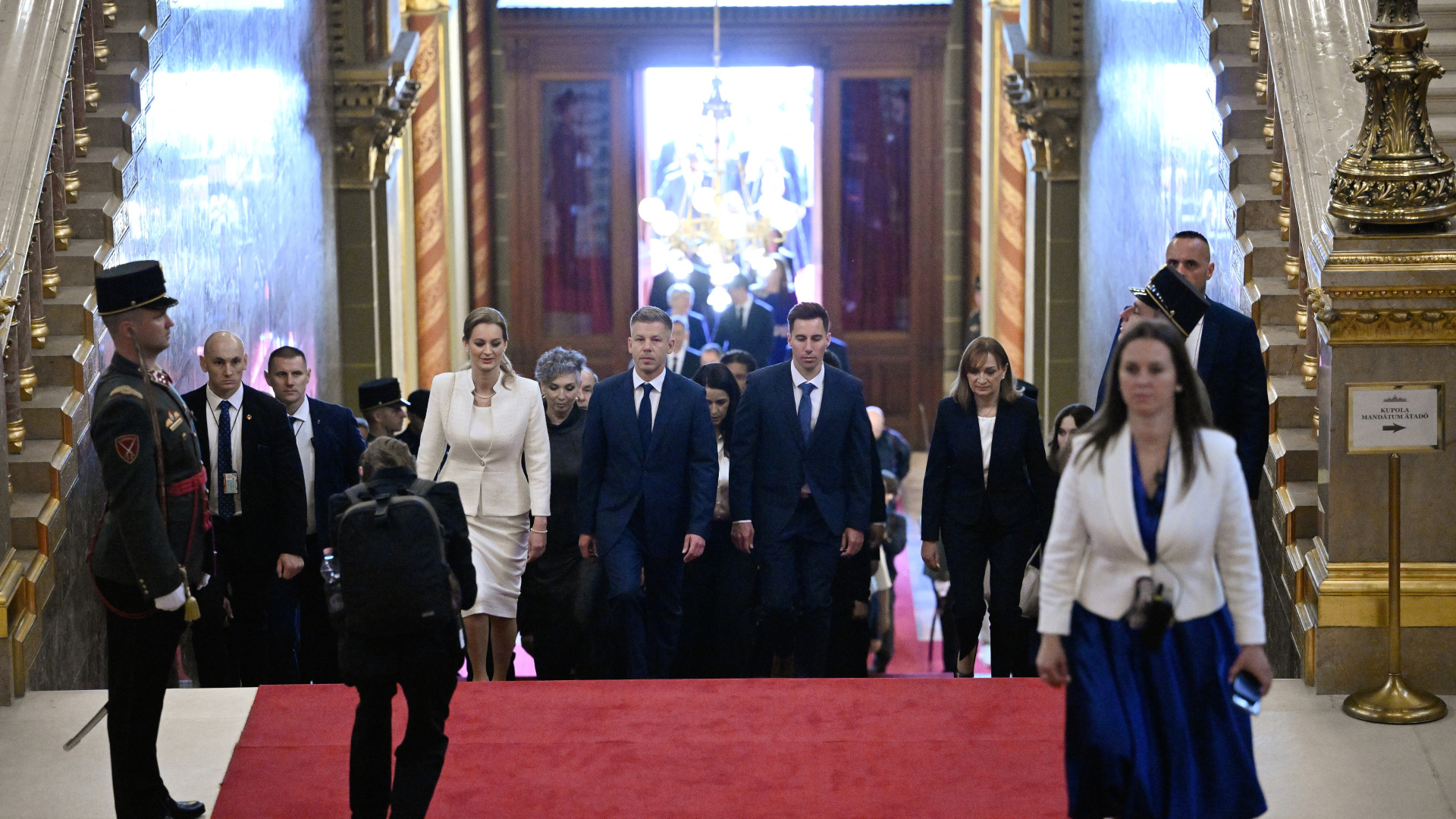 Érkeznek a fontos döntések a parlament alakuló üléséről - Ezekről szavaznak a képviselők