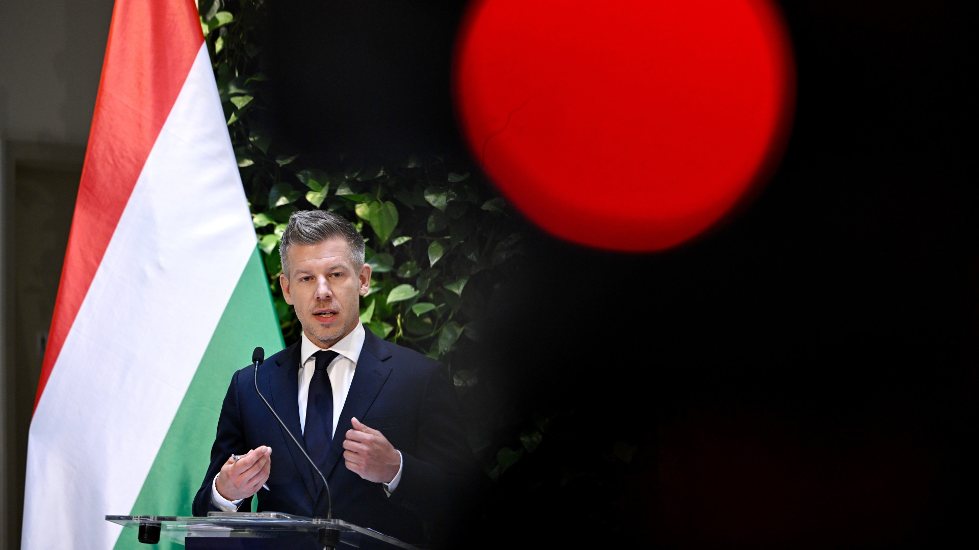 Tisza-kormány: fontos bejelentéseket tett Magyar Péter, újabb visszaélési ügyekben indul eljárás