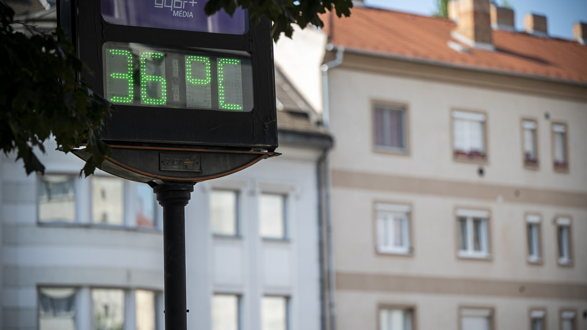 Elképesztő számok, hajszálon múlt az abszolút melegrekord