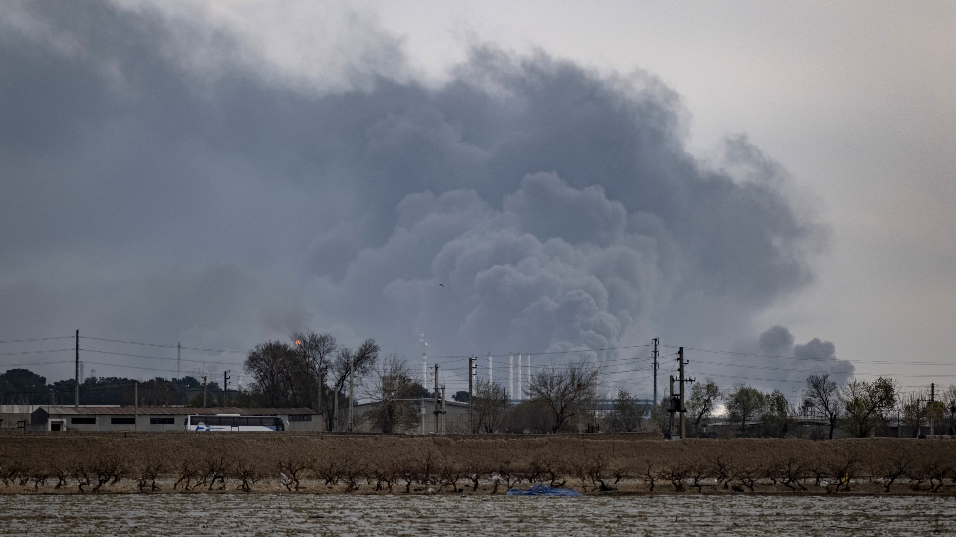 Pusztító hatása van a fekete esőnek: ennek hosszú távú következményei leszek