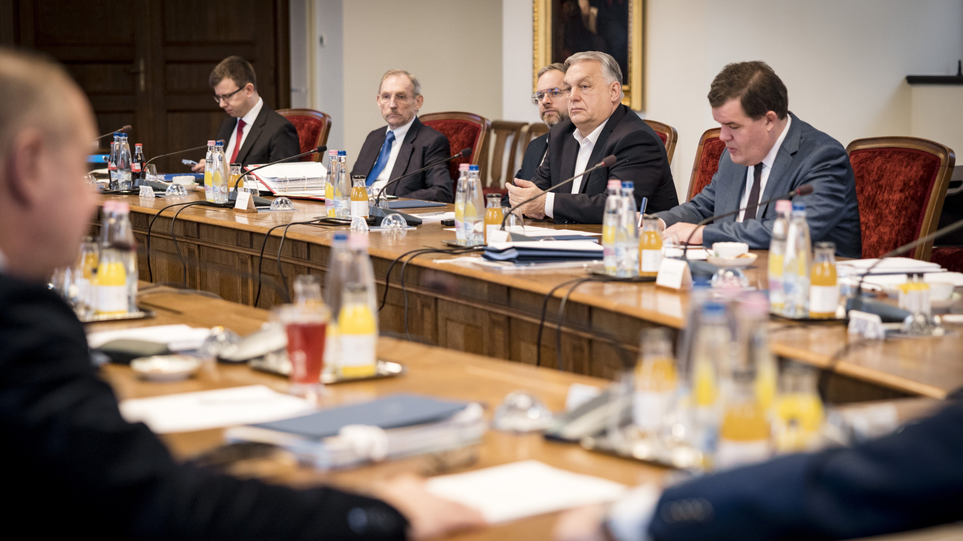 Magyarok millióit vette célba a kormány, rekordpénzek dőlnek a lakossághoz - Orbán Viktor órákon belül még erre is rálicitálhat