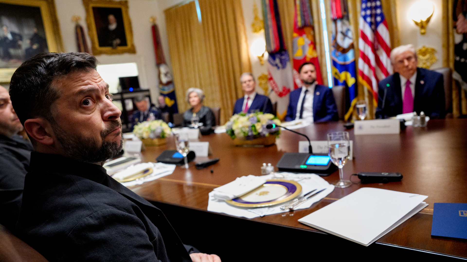 Kerek perec elmondta Zelenszkij, mi lesz most a Tomahawk rakétákkal - Ezt mondta Trump zárt ajtók mögött