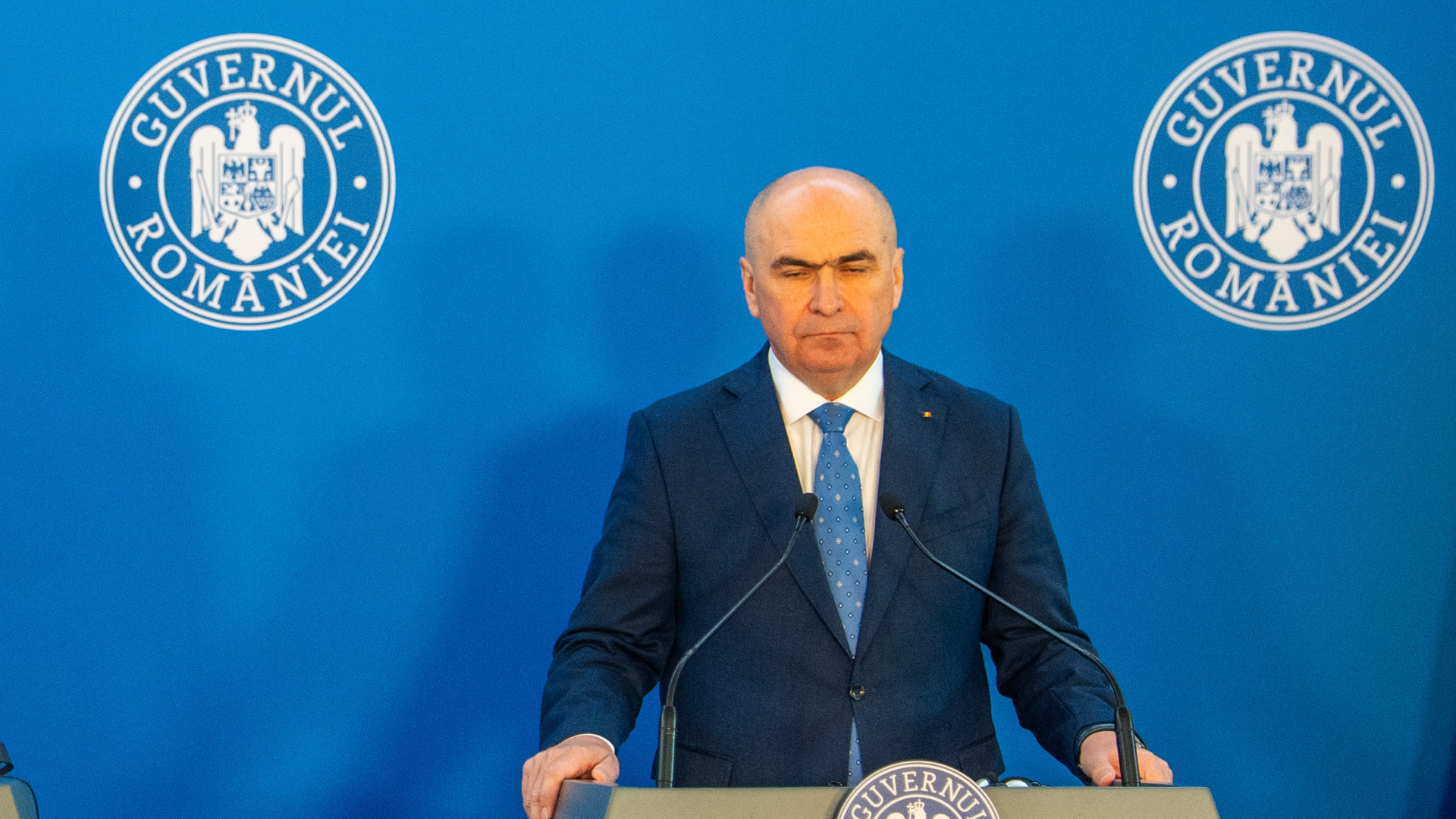 Elmaradt a román fordulat, a megszorítások ellenére tovább inflálódnak az árak