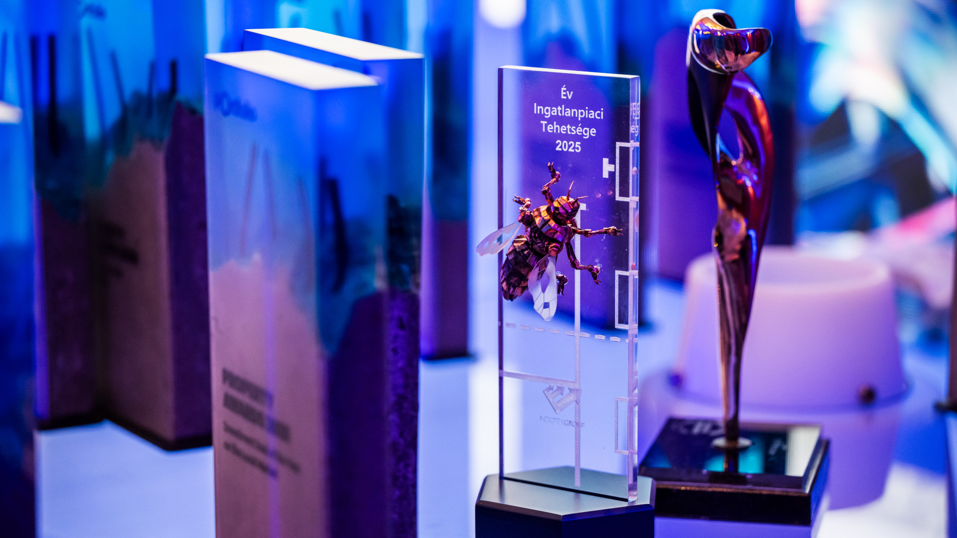 Díjzápor az üzletben - Kiemelkedő elismerésekben részesültek a hazai nagyágyúk