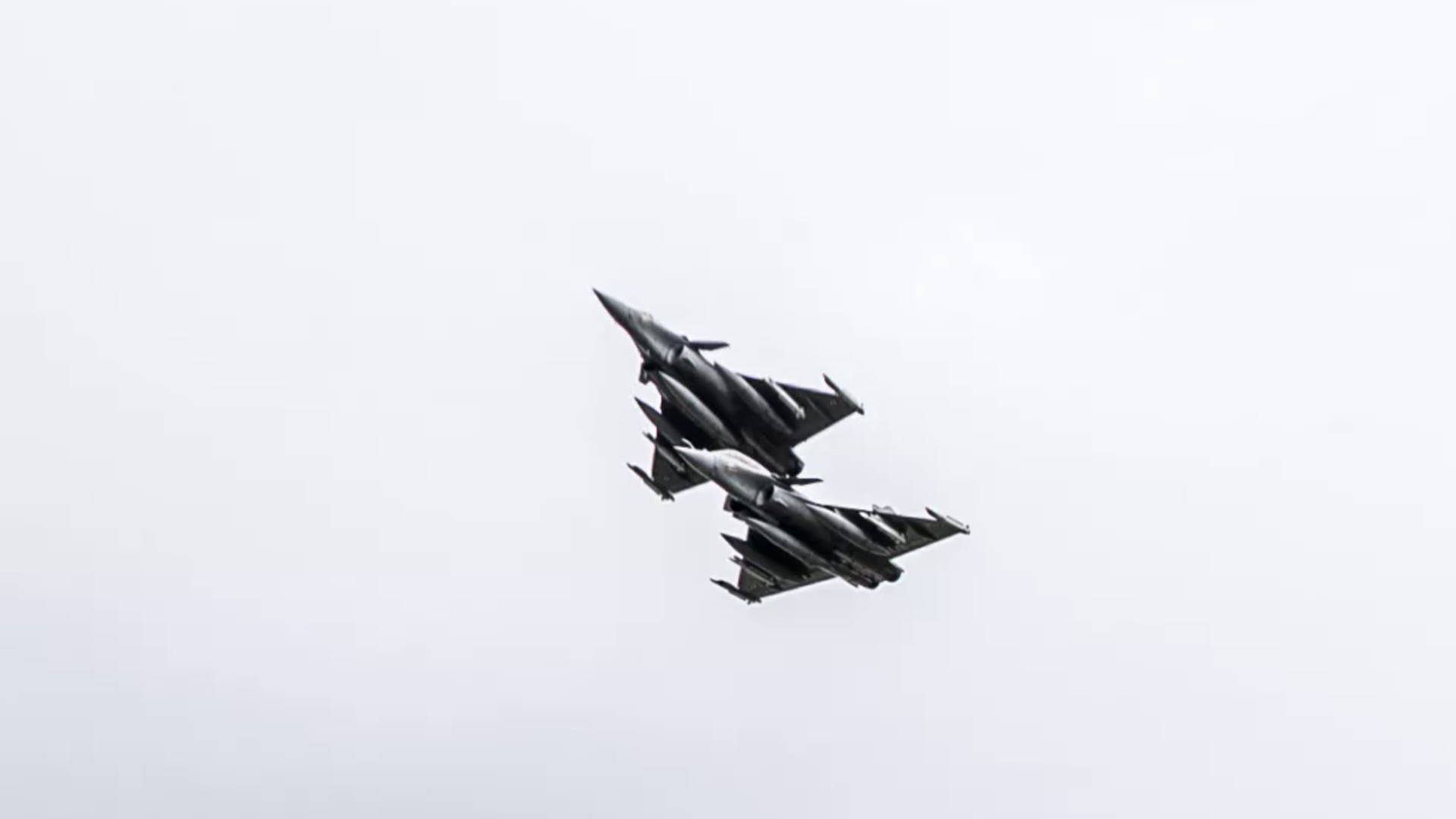 Nem kérnek az amerikaiak gépéből, a legmodernebb európai vadászbombázót veszi meg a feltörekvő középhatalom