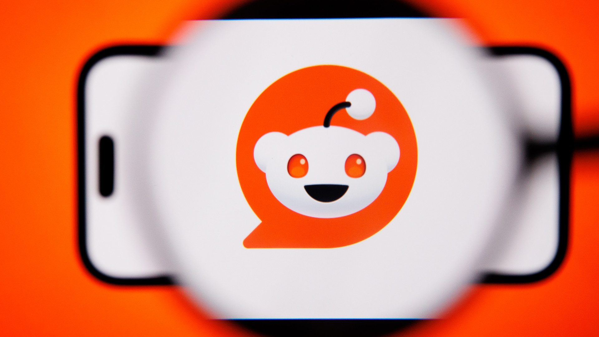 Tőzsdére megy a Reddit, akkora lehet, mint a Richter