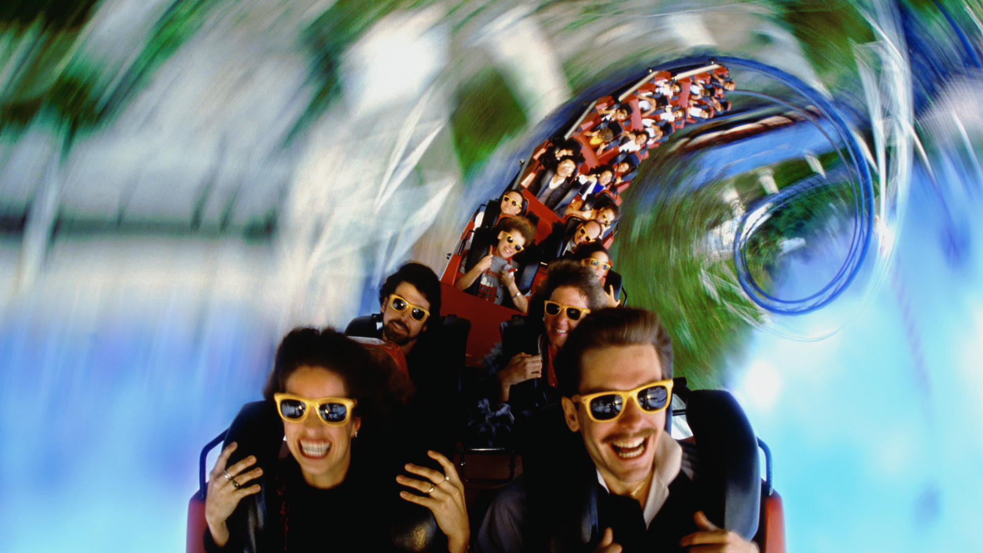 Esni kezdett a forint, meglódult a dollár