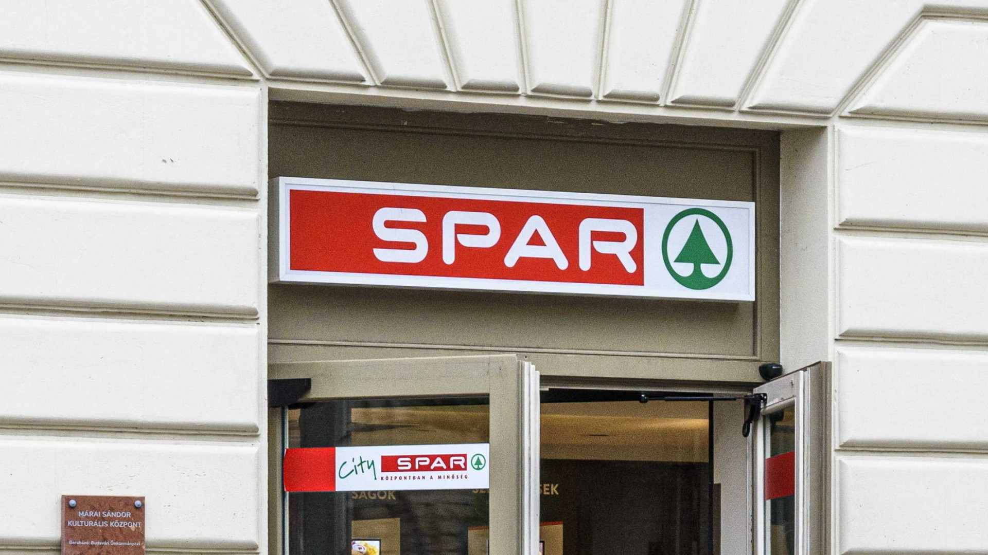Bezár egy Spar-üzlet – Mi áll a háttérben? – Forrás: Portfolio.hu