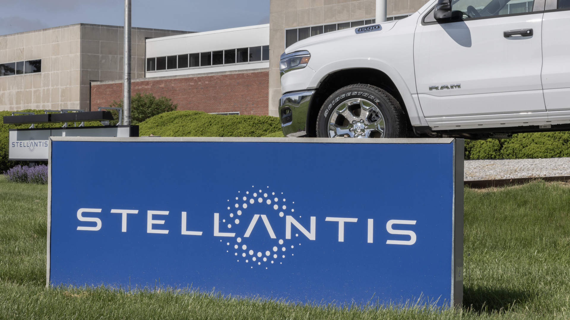 Kiszállna a Stellantis a Samsunggal közös akkumulátoros cégből