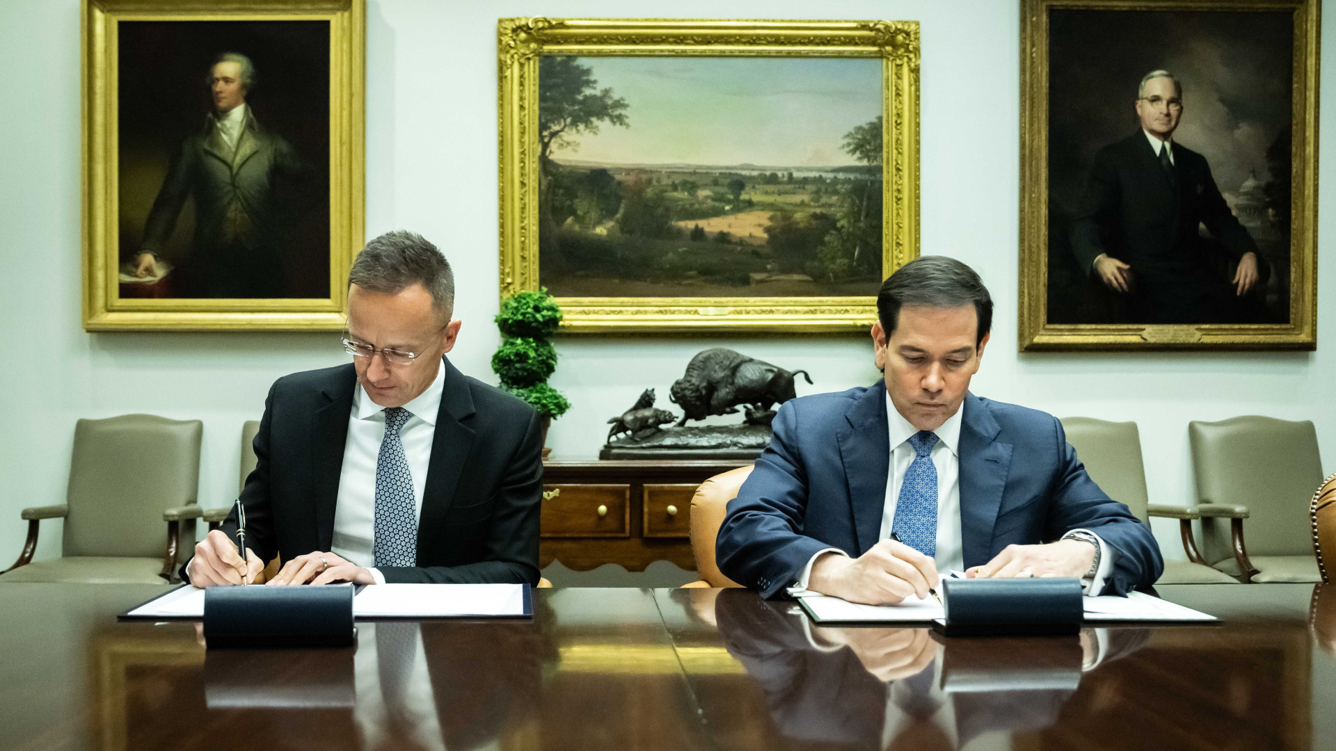 Szankciómentesség: megjött Szijjártó Péter fontos üzenete