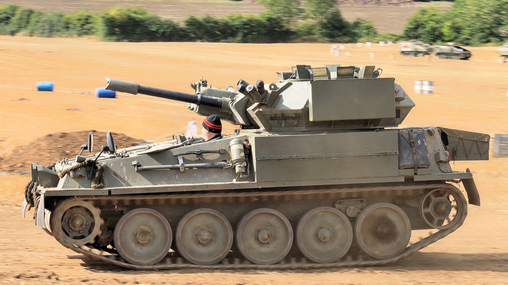 Meglépte a szövetséges állam: újabb különleges páncélosok indulnak Ukrajnába, de a pontos számukat titkolják – Forrás: Portfolio.hu