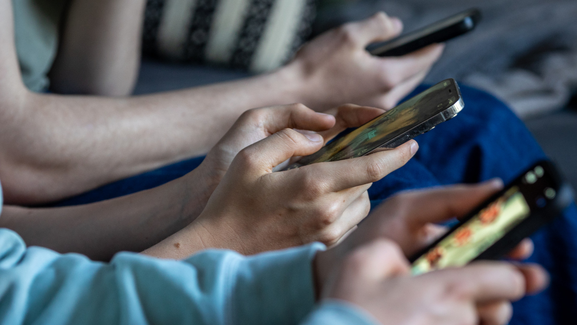 Itt az ország, ahol térdre kényszerítik a Facebookot, a Google-t és a TikTokot!