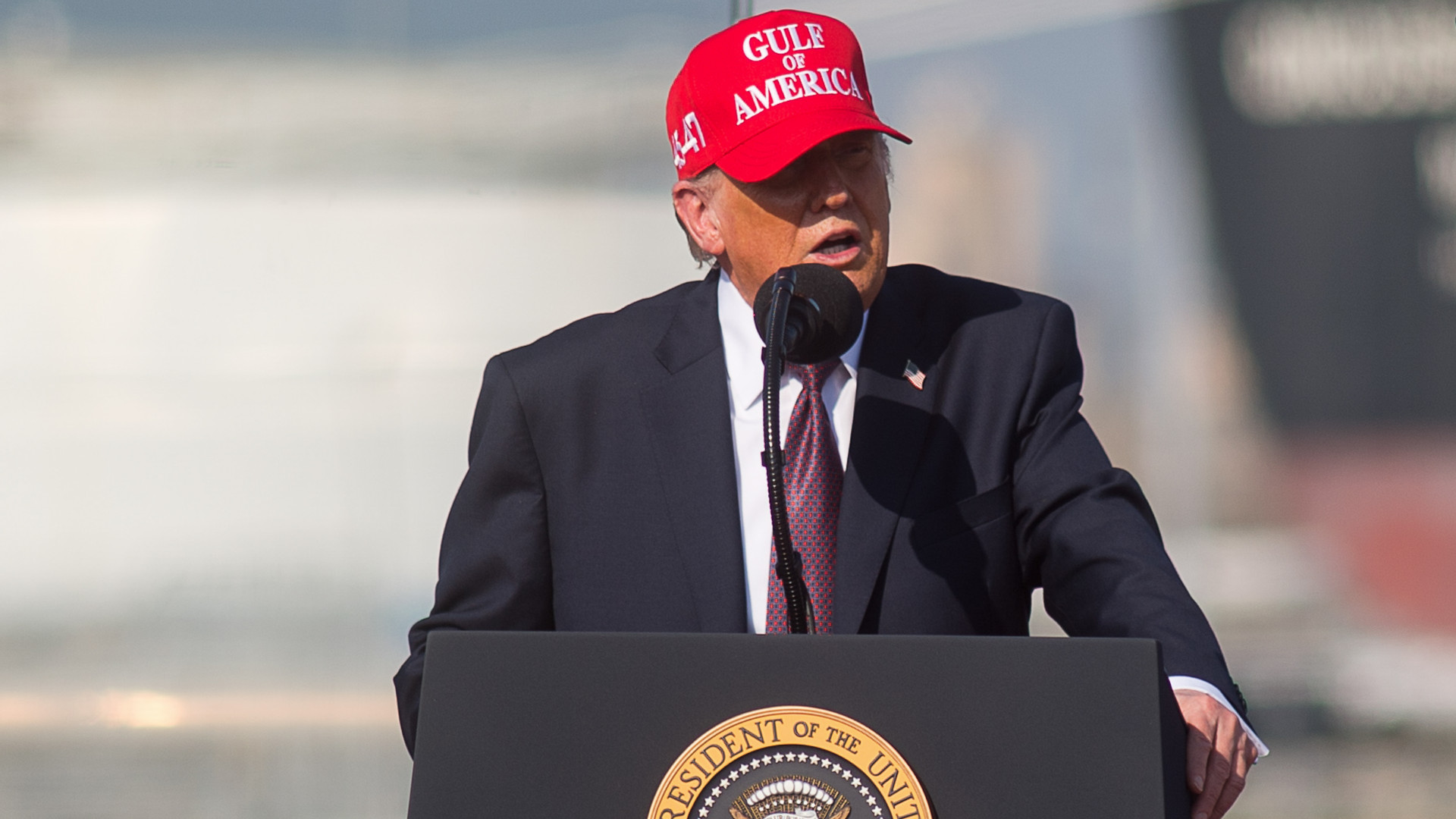 Bejelentette Trump: Amerika nem tűri tovább - Elsöprő támadás indult Irán ellen