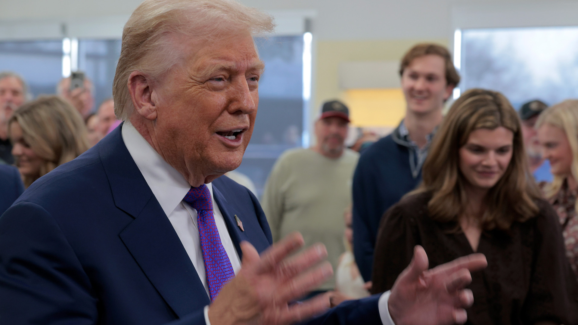 Megkérdezték Donald Trumpot, jártak-e űrlények a Földön – Válaszolt az elnök a kérdésre, ami rengeteg embert foglalkoztat