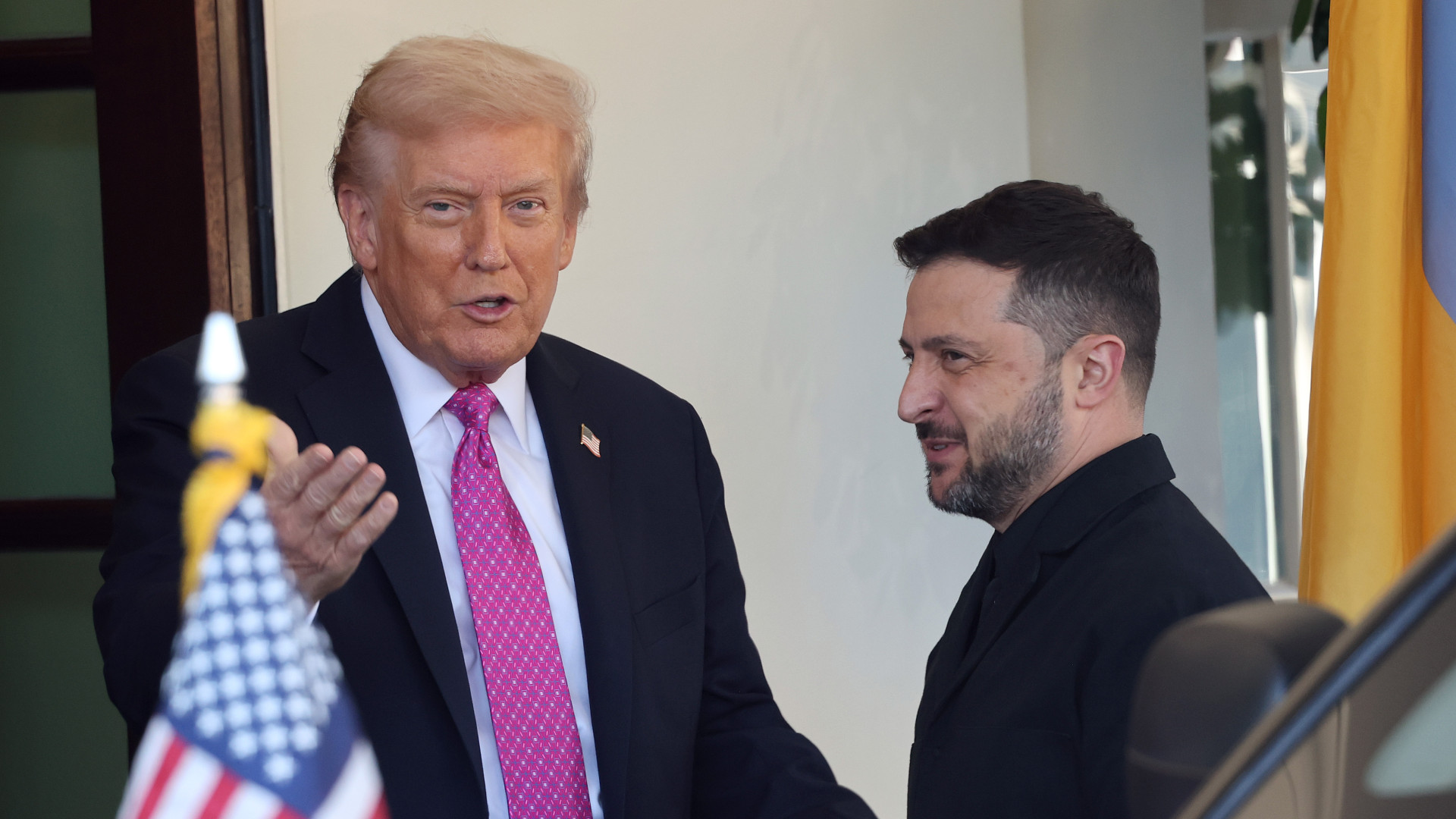Trump Zelenszkijnek: megtiszteltetés ilyen erős vezetővel találkozni – Percről percre közvetítésünk