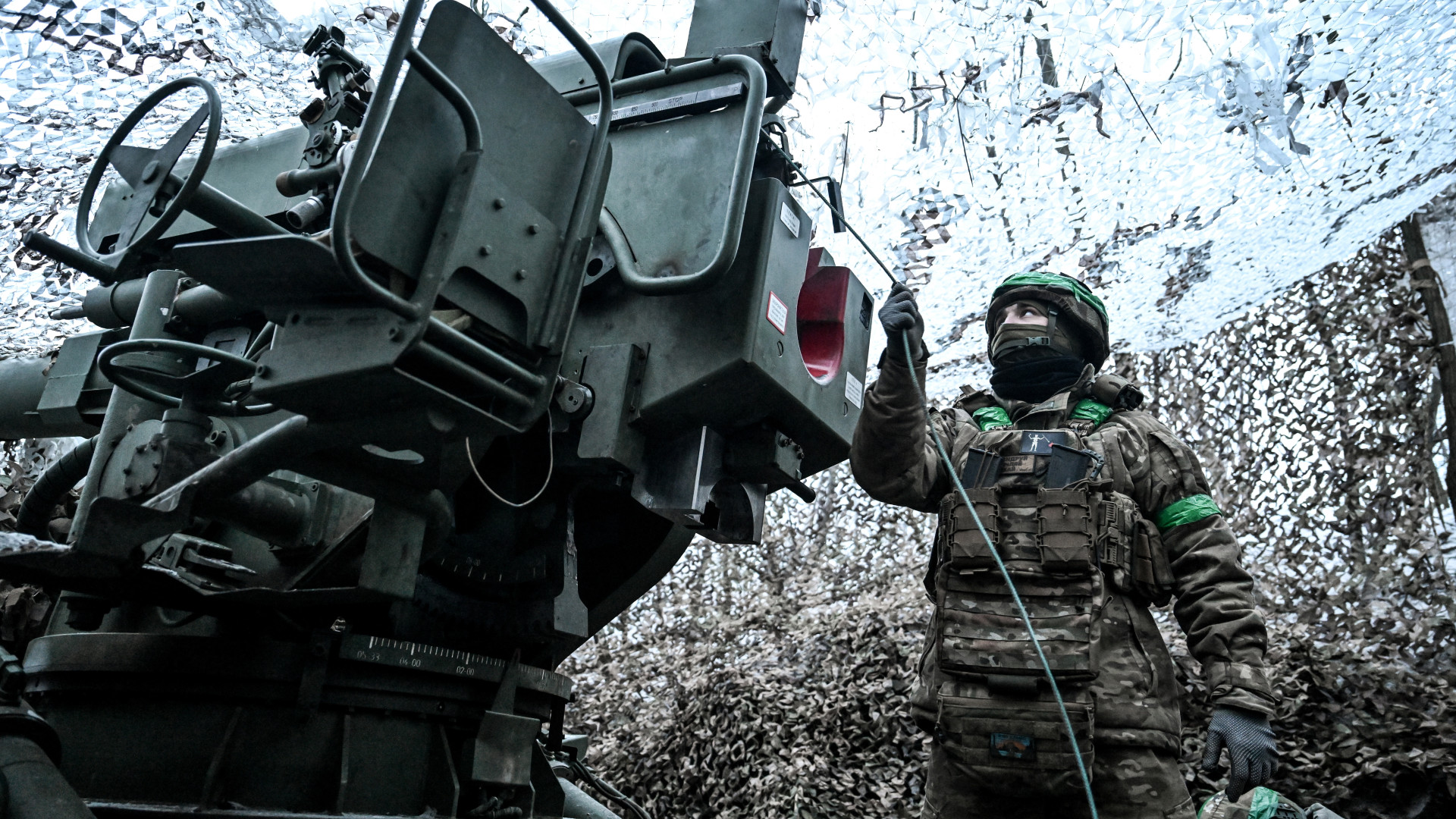 Amerikai tankok gördülnek be Magyarország szomszédjába, NATO-hatalom erőműveit érte támadás – Ukrajnai háborús híreink kedden