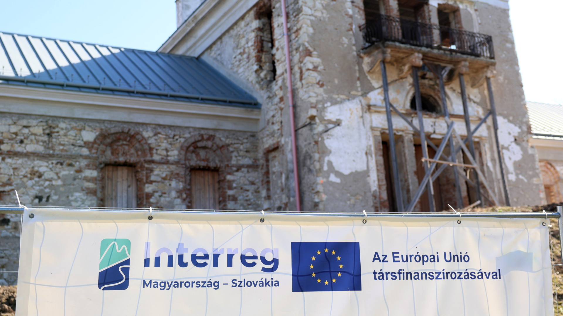 Elfolynak az EU-támogatások, Magyarországon lesújtóan sokba kerül a pénzek osztása