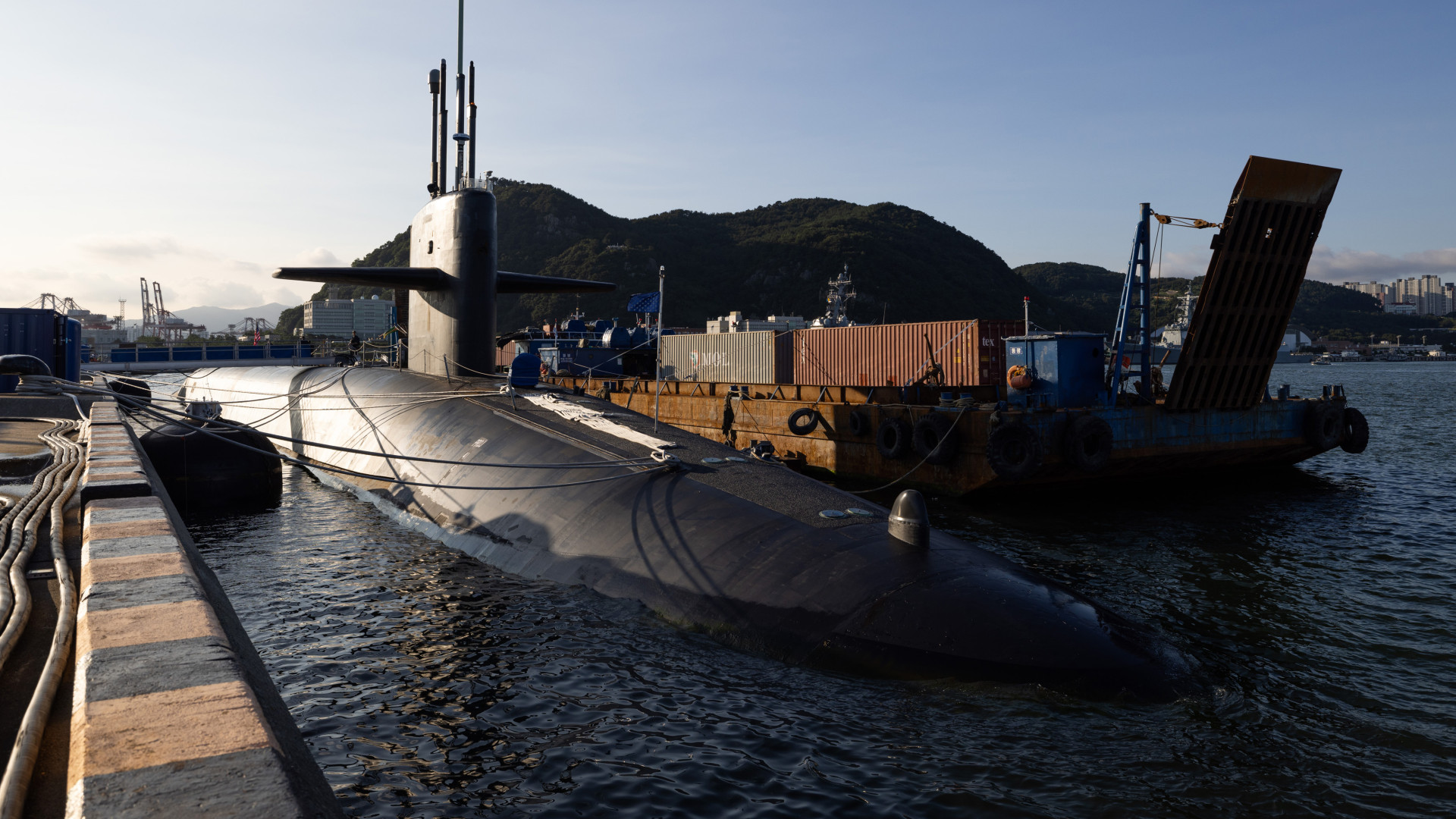 Elárulta a Pentagon, hova küldte bevetésre a hírhedt amerikai atom-tengeralattjárót