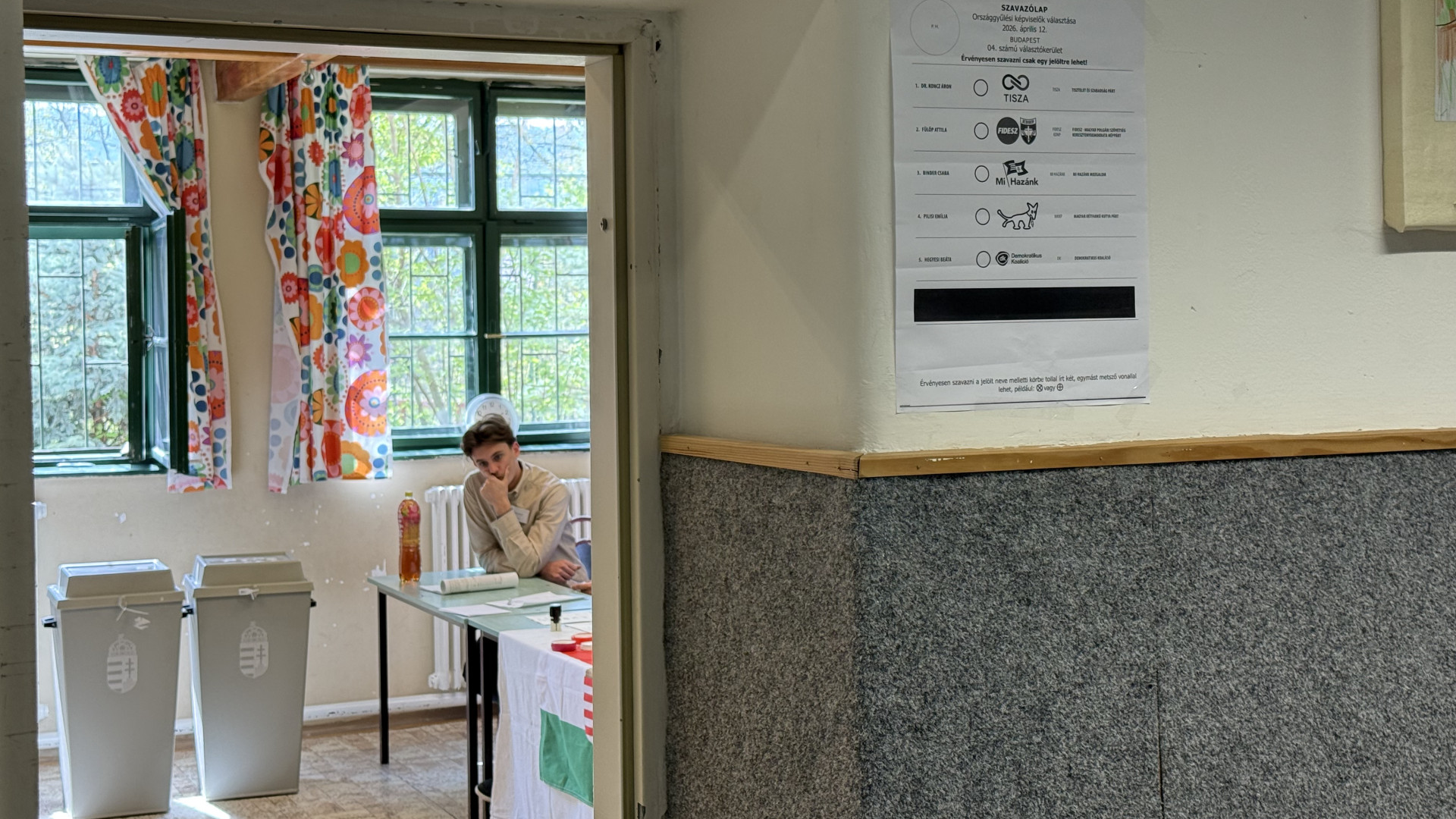 Választás 2026: az egész világ Orbán Viktor és Magyar Péter párharcára figyel, stressztesztnek nevezik a voksolást