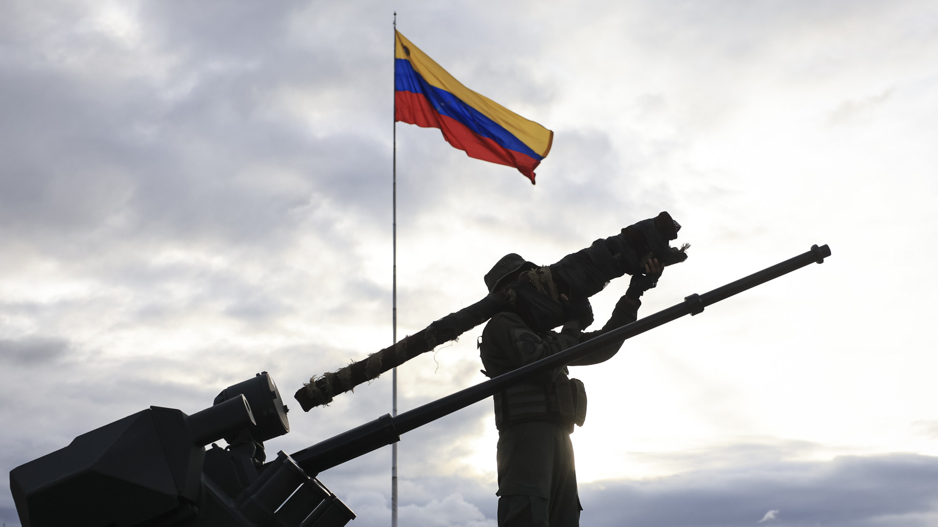 Pillanatok alatt legyőzte Trump Venezuelát, elfogták Maduro elnököt - Percről percre tudósítunk az eseményekről