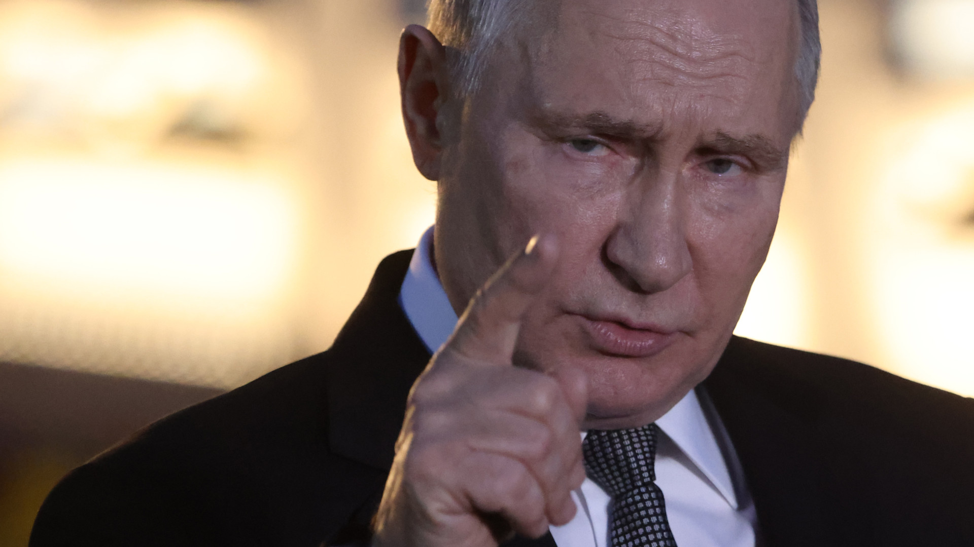 Az egész világot figyelmeztette Putyin: olyan háború jöhet, ami számos országban felszíthatja a lángokat