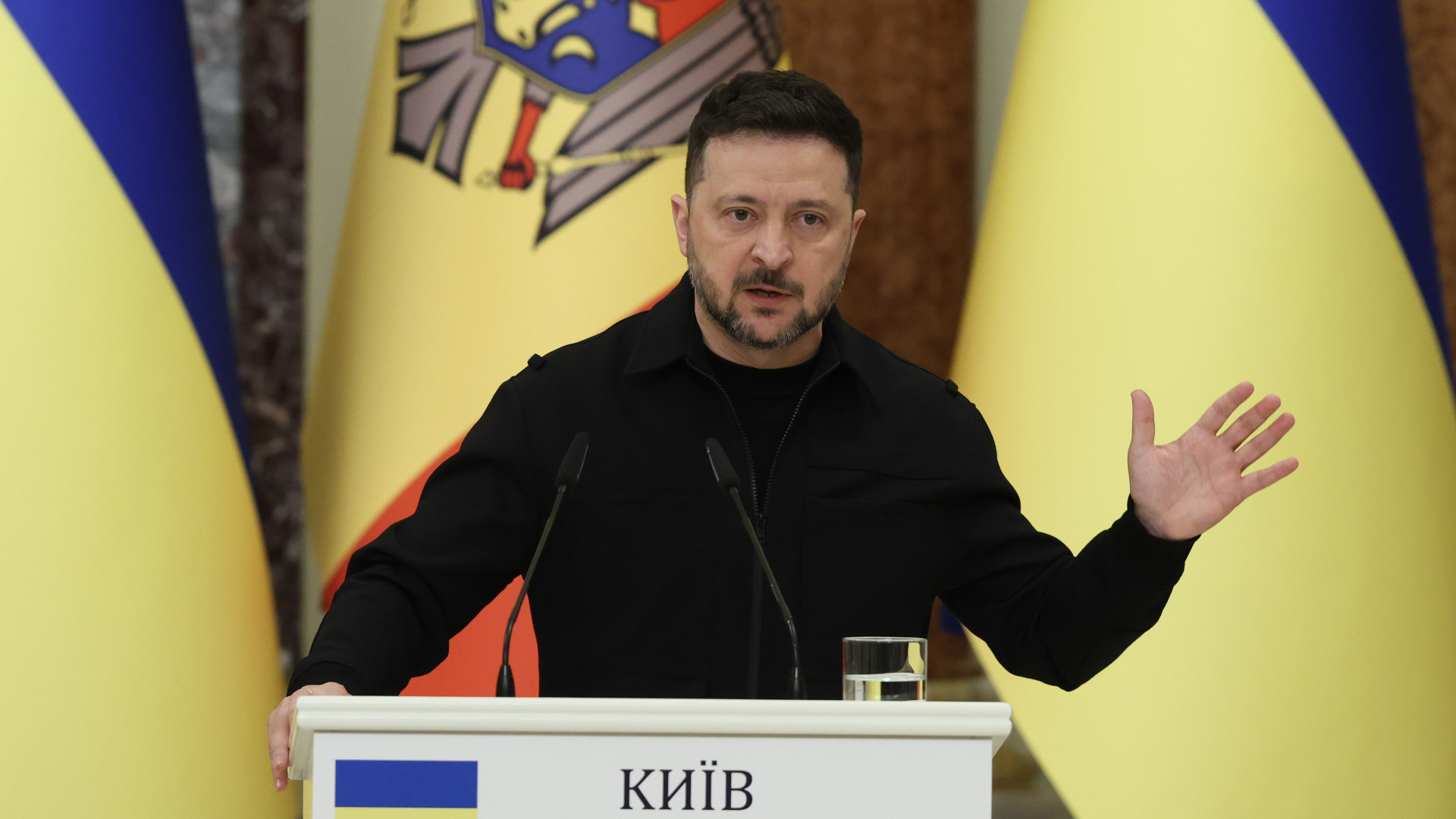 Zelenszkij megnevezte az egyetlen embert, aki felelős az orosz tűzszünet felrúgásáért: Putyint – Forrás: Portfolio.hu