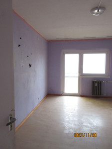 023572 nagyszoba előtte