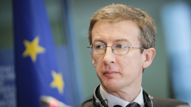 Innentől Ursula von der Leyen személyes tanácsadója diktálhatja a céges világ játékszabályait