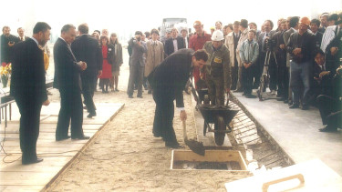 1991stone laid_1