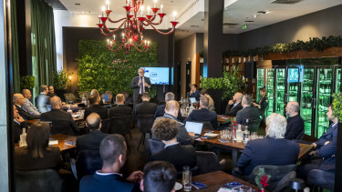 Nem épül elég lakás Magyarországon – most jön a megoldás