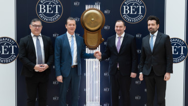 Csengettek a tőzsdén: nagy mérföldkövet lépett át a régiós sztárbefektetés