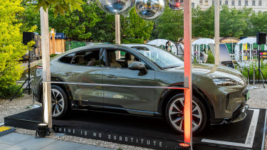 Megérkezett az új elektromos Porsche, akár 1156 lóerős is lehet