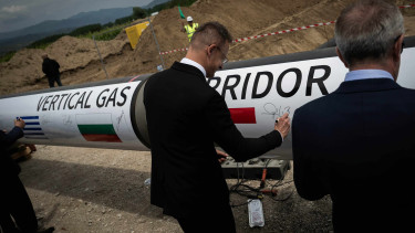 501003690_1228515298741761_4014576543719139669_n-aláírás-beruházás-energiabiztonság-energiaszektor-építkezés-gáz-gázszállítás-gázvezeték-infrastruktúra-vezeték