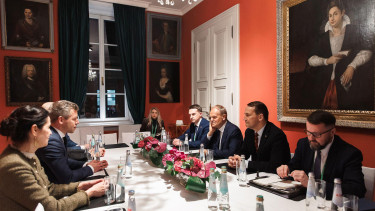 Egy ország már kikövezte az utat, amelyre Magyar Péter most ráléphet – Ismét felvirágozhat a mélypontra került történelmi barátság?