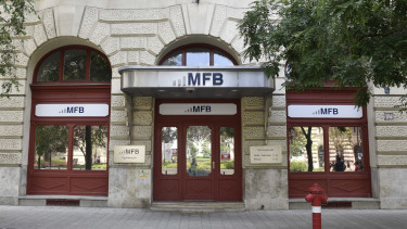 MFB: Megkapják a pénzt a megfelelő cégek, de előbb ellenőrzik az új vezetést