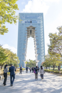 A 82 méteres Kjongdzsu Torony a történelmi fővárosban az Expo Park területén