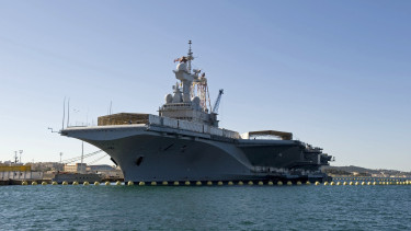 Nyugati repülőgép-hordozó közelében bukkant fel egy orosz drón: a hadsereg azonnal lépett