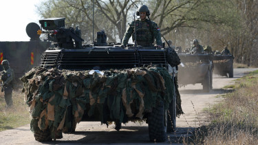 Az oroszok megkongatták a vészharangot: a NATO hatalma összecsapásra készül Oroszországgal