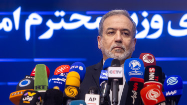 Titokban megindult az egyezkedés: mást gondol Amerika és Irán a békéről, de nem ez a legnagyobb probléma