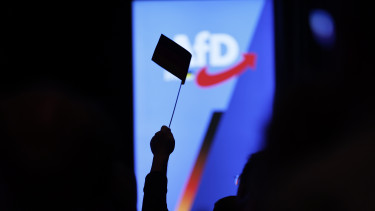 Hatalmas pofon a titkosszolgálatnak: fellélegezhet a szélsőségesnek nyilvánított párt