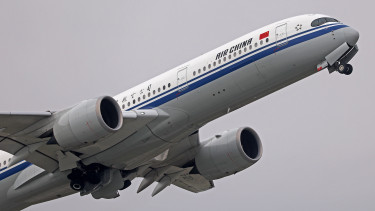 Állami mentőöv jöhet a kínai légitársaságoknak az olajsokk miatt