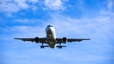 Repedések lehetnek az ajtóknál - Kétezer Airbus vizsgálatát rendelték el