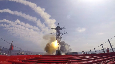 Látványos videó érkezett: így bombázta szét Iránt az amerikai hadsereg