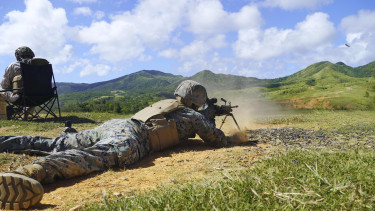 Egyre feszültebb a helyzet a keleti nagyhatalom partjainál: az amerikai tengerészgyalogság fokozza a jelenlétét