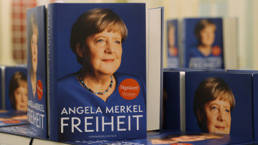 Mi történt Putyinnal, miután kapott egy rekesz német sört? – Leleplezte az igazságot Európa egykori legerősebb vezetője