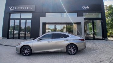autowallis_lexus_gyor_szalon1