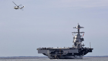 Mindenki erre várt: Amerika elindította a világ legnagyobb hadihajóját