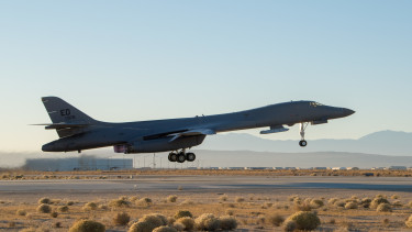 B-1B Lancer amerikai bombázó, JASSM rakétával